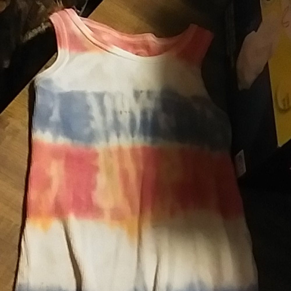 Tie die kids shirt mediam 7-8